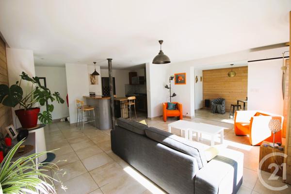 Appartement F4 à vendre  4 pièces - 109 m2 ST HILAIRE - 38