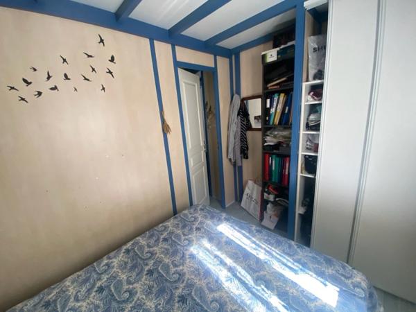 LA TRANCHE SUR MER A 15 MIN DANS RESIDENCE AVEC PISCINE CHALET BOIS 3 CHAMBRES AVEC VERANDA ET JARDIN