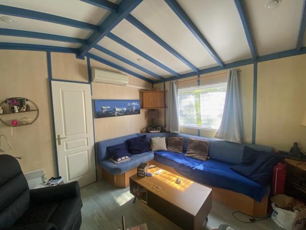 LA TRANCHE SUR MER A 15 MIN DANS RESIDENCE AVEC PISCINE CHALET BOIS 3 CHAMBRES AVEC VERANDA ET JARDIN