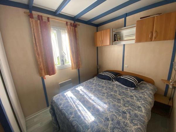 LA TRANCHE SUR MER A 15 MIN DANS RESIDENCE AVEC PISCINE CHALET BOIS 3 CHAMBRES AVEC VERANDA ET JARDIN