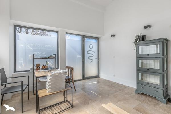 Immeuble à vendre |                                       Arès |                                            79 m²