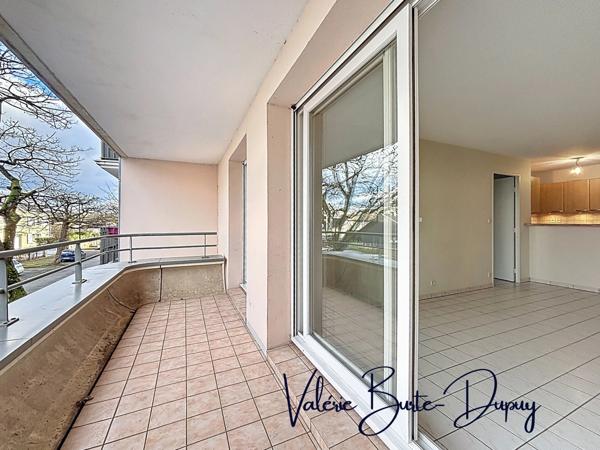 Appartement à vendre 2 pièces 47,50m2 chambre et garage ORLEANS (45)