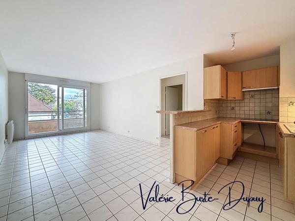 Appartement à vendre 2 pièces 47,50m2 chambre et garage ORLEANS (45)