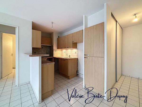 Appartement à vendre 2 pièces 47,50m2 chambre et garage ORLEANS (45)