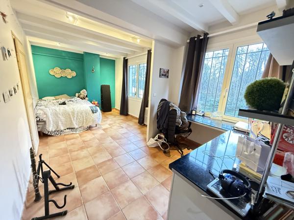 Le Soler (66270) Mas 10 pièces de 350m² édifier sur 25000 m² de terrain