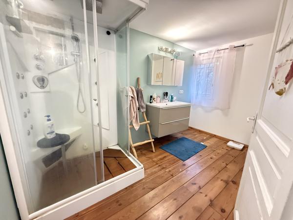 Le Soler (66270) Mas 10 pièces de 350m² édifier sur 25000 m² de terrain