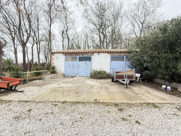 Le Soler (66270) Mas 10 pièces de 350m² édifier sur 25000 m² de terrain