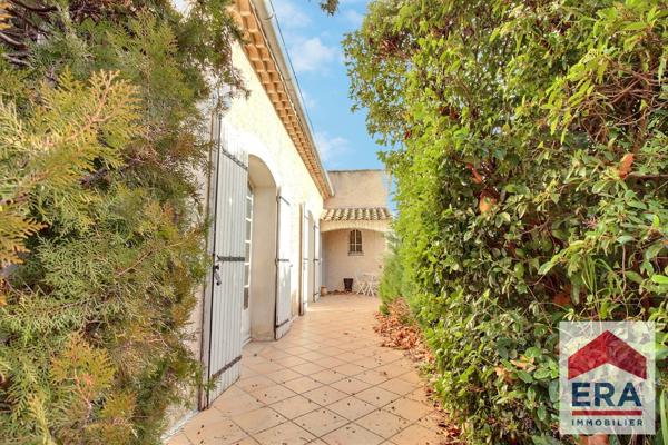 Maison à Orange - 4 pièces - 141m² habitable - 788m² de terrain !