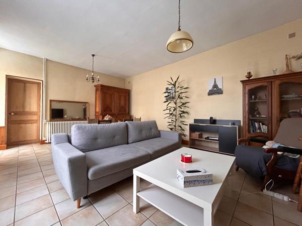 POITYIERS EST - MAISON ANCIENNE T 5 Poitiers (86000)