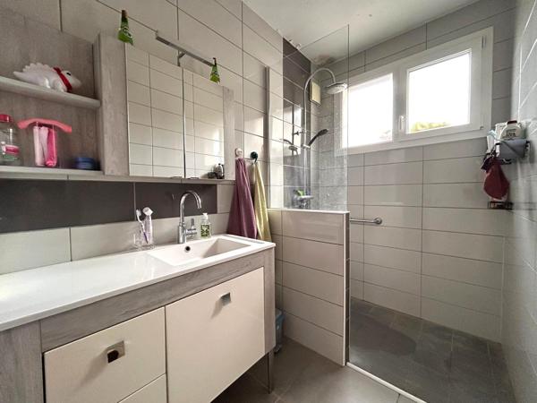 POITYIERS EST - MAISON ANCIENNE T 5 Poitiers (86000)