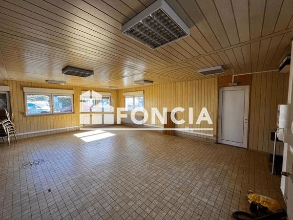 À vendre Local commercial 354 m² - Schiltigheim 67300
