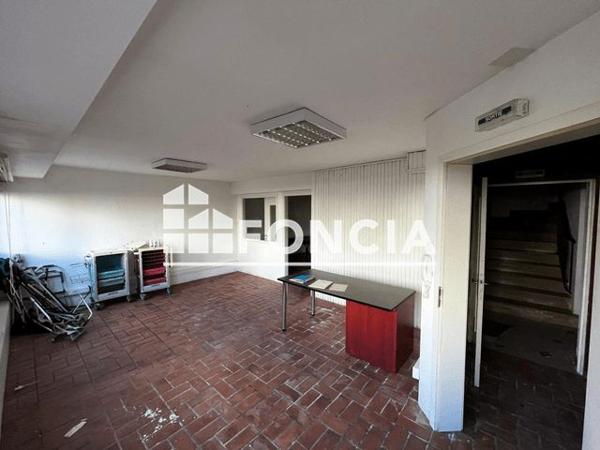 À vendre Local commercial 354 m² - Schiltigheim 67300