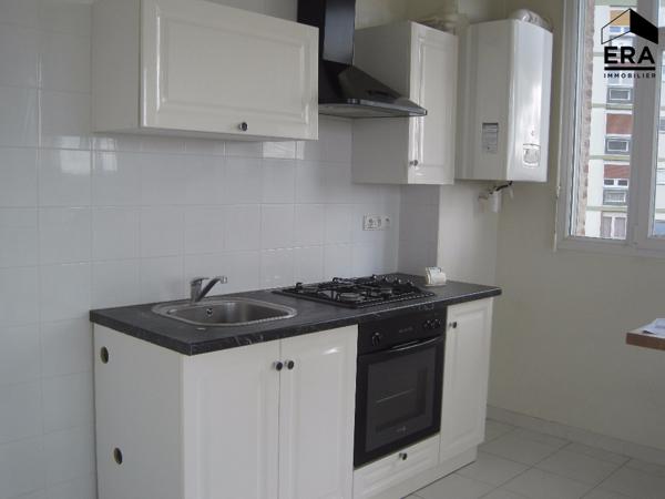A LOUER APPARTEMENT 2 CHAMBRES PROCHE GARE ET CENTRE VILLE