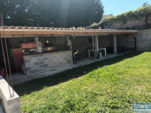 Villa
                                                                                                                                                                                                                                                                                                                        4 pièce(s)                                                                                                                                                                                                          3 chambre(s)