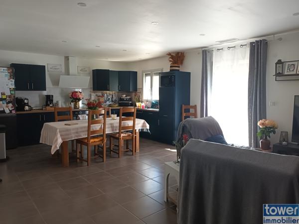 Villa
                                                                                                                                                                                                                                                                                                                        4 pièce(s)                                                                                                                                                                                                          3 chambre(s)