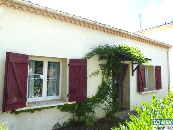 Maison
                                                                                                                                                                                                                                                                                                                        6 pièce(s)                                                                                                                                                                                                          4 chambre(s)                                                                                                                                                                                                          104  m²