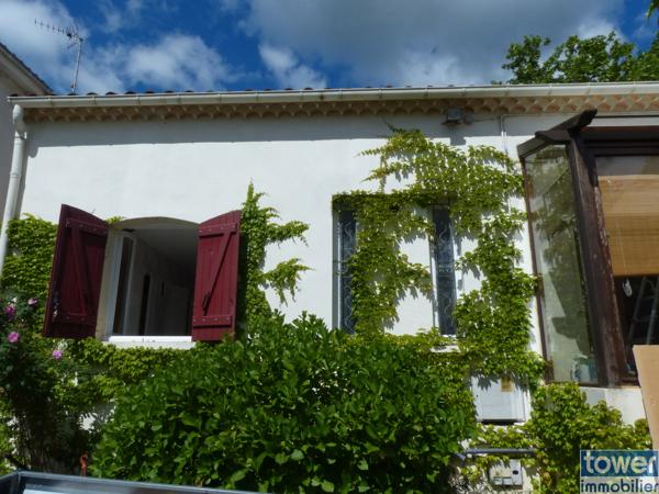 Maison
                                                                                                                                                                                                                                                                                                                        6 pièce(s)                                                                                                                                                                                                          4 chambre(s)                                                                                                                                                                                                          104  m²
