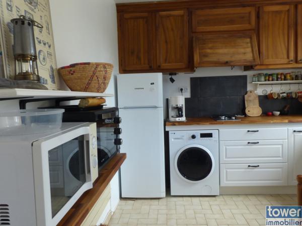 Maison
                                                                                                                                                                                                                                                                                                                        6 pièce(s)                                                                                                                                                                                                          4 chambre(s)                                                                                                                                                                                                          104  m²