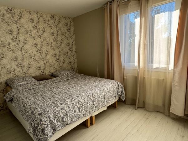 PAVILLON 3 CHAMBRES AVEC GARAGE ET JARDIN