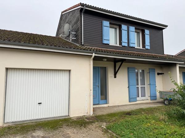 PAVILLON 3 CHAMBRES AVEC GARAGE ET JARDIN