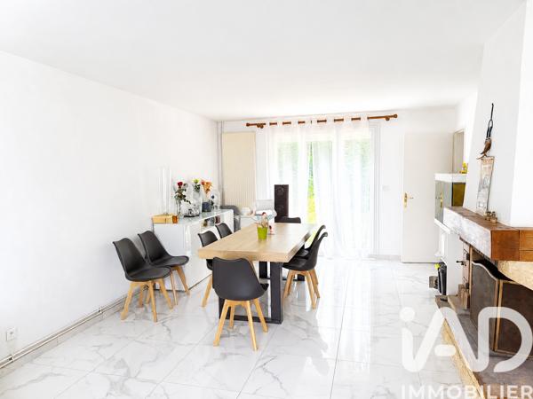 Maison à vendre 6 pièces 120,11 m² Vert-Saint-Denis