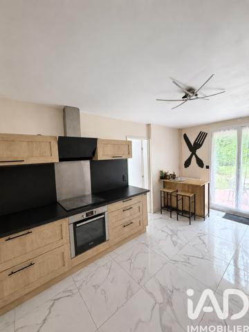 Maison à vendre 6 pièces 120,11 m² Vert-Saint-Denis