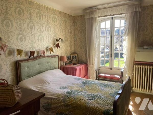 A VENDRE : Propriété coup de coeur composée d'une maison d'habitation, d'une grange attenante, ...