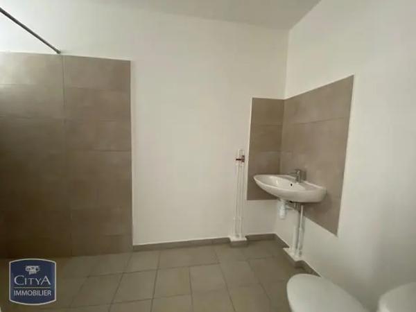 Appartement à louer 1 pièce 22.79m² Le Tampon (97430)