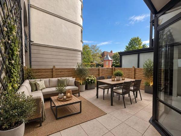 Vente                                                      Appartement
                        
                     3 pièces                      59 m2                     à Serris