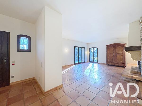 Maison à vendre 6 pièces 180 m² Rognes