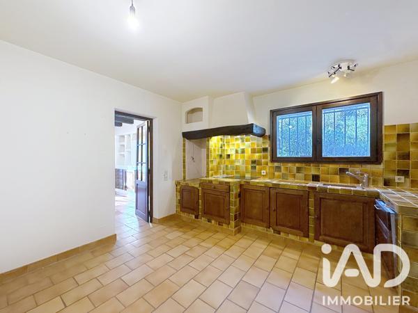 Maison à vendre 6 pièces 180 m² Rognes