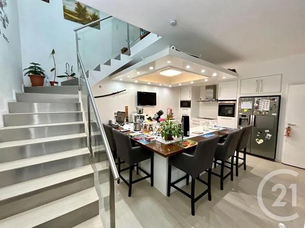 Maison à vendre  4 pièces - 84,14 m 2   AUBERVILLIERS  - 93