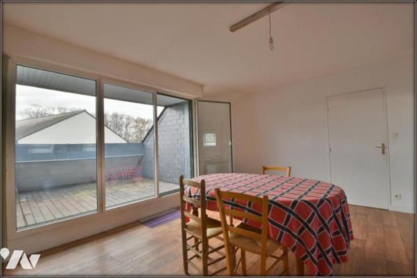 GRAND APPARTEMENT DE TYPE 3 PACE CENTRE ASCENSEUR GARAGE TERRASSE