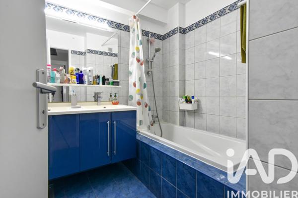 Appartement à vendre 4 pièces 74 m² Aubagne