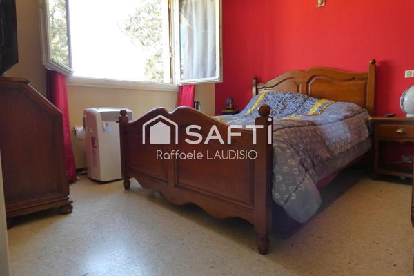 À 6 min des plages, villa 3 logements à Boulouris