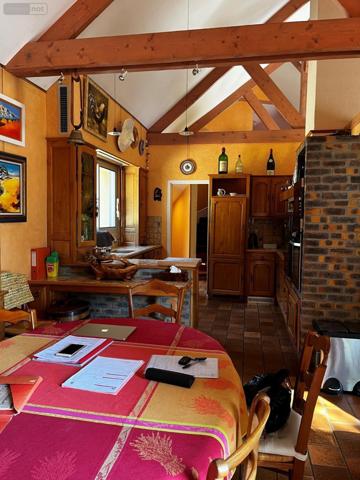 Maison à vendre à Saint-Léonard-des-Bois dans la Sarthe (72130), ref : MA345