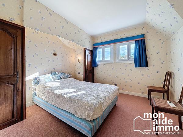 Vaste maison idéalement située sur parc de 7900 m²