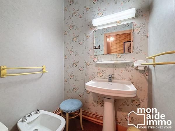 Vaste maison idéalement située sur parc de 7900 m²