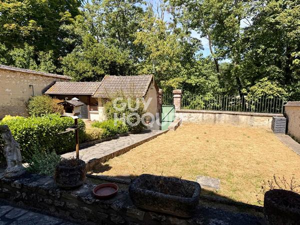 Belle maison de 121m²  sur un terrain 450m²  à deux minutes du centre ville  et de la gare de Moret-sur-Loing