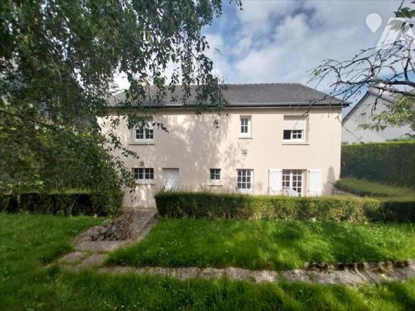 MAISON VENDUE LOUÉE Quartier Cotinière, maison sur sous-sol comprenant au rez-de-chaussée surél...