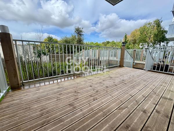 À vendre - Appartement 2 pièces avec terrasse et jardinet - Tasdon