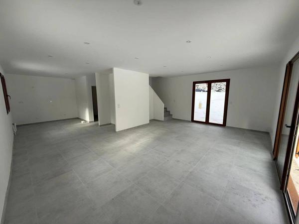 Maison individuelle – Construction 2024 – 3 chambres – Terrain 680 m²