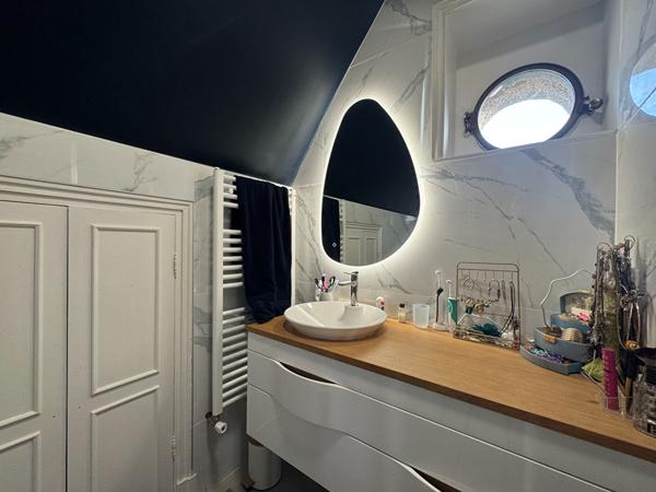 Maison spacieuse avec sous sol à vendre à Lannilis - 5 chambres
