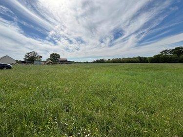 Terrain à Batir à vendre à Sonzay dans l'Indre-et-Loire (37360), ref : 37037-3
