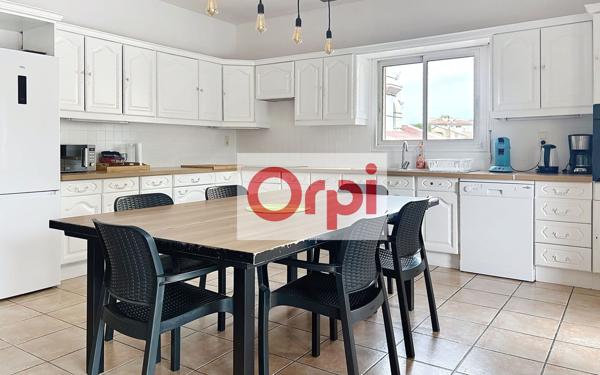 Immeuble à vendre    5 pièces •  Perpignan