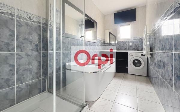 Immeuble à vendre    5 pièces •  Perpignan