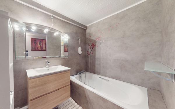 Appartement à vendre    3 pièces •  Briey