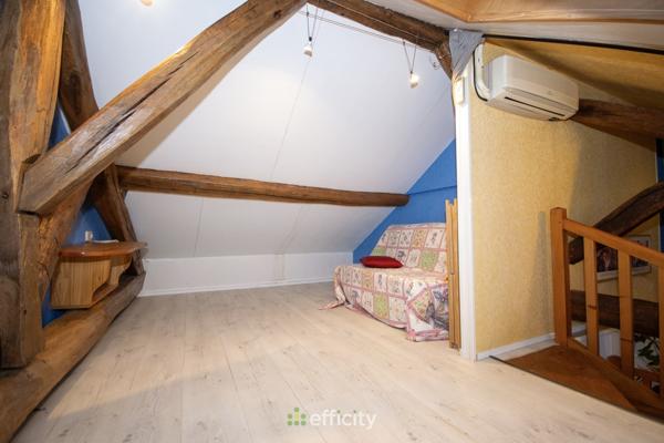 Immeuble 10 pièces - 270 m²