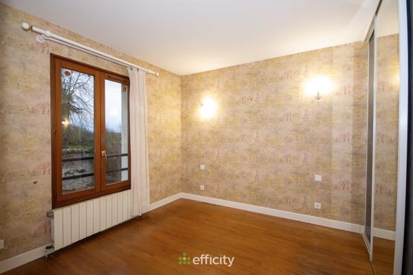 Immeuble 10 pièces - 270 m²