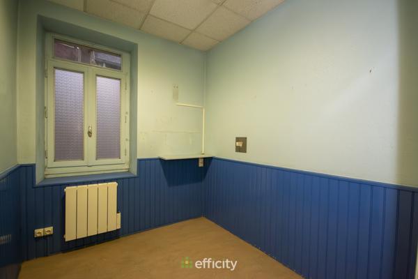 Immeuble 10 pièces - 270 m²